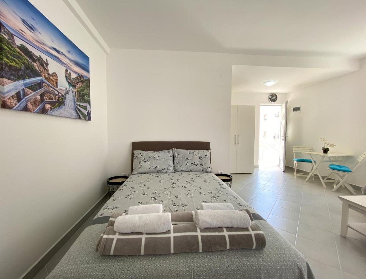 Apartments Monika Budva Bagian luar foto