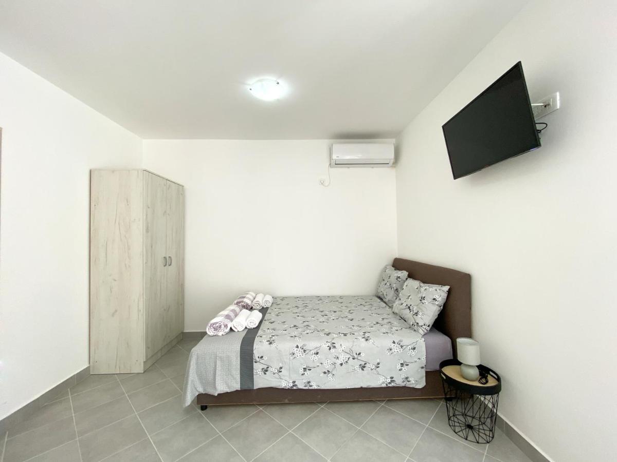 Apartments Monika Budva Bagian luar foto