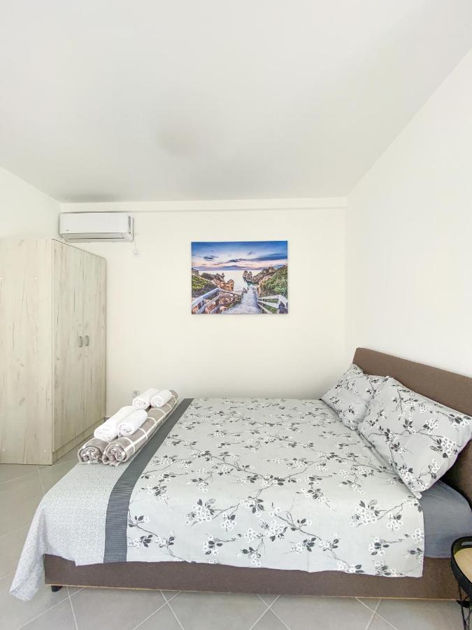Apartments Monika Budva Bagian luar foto