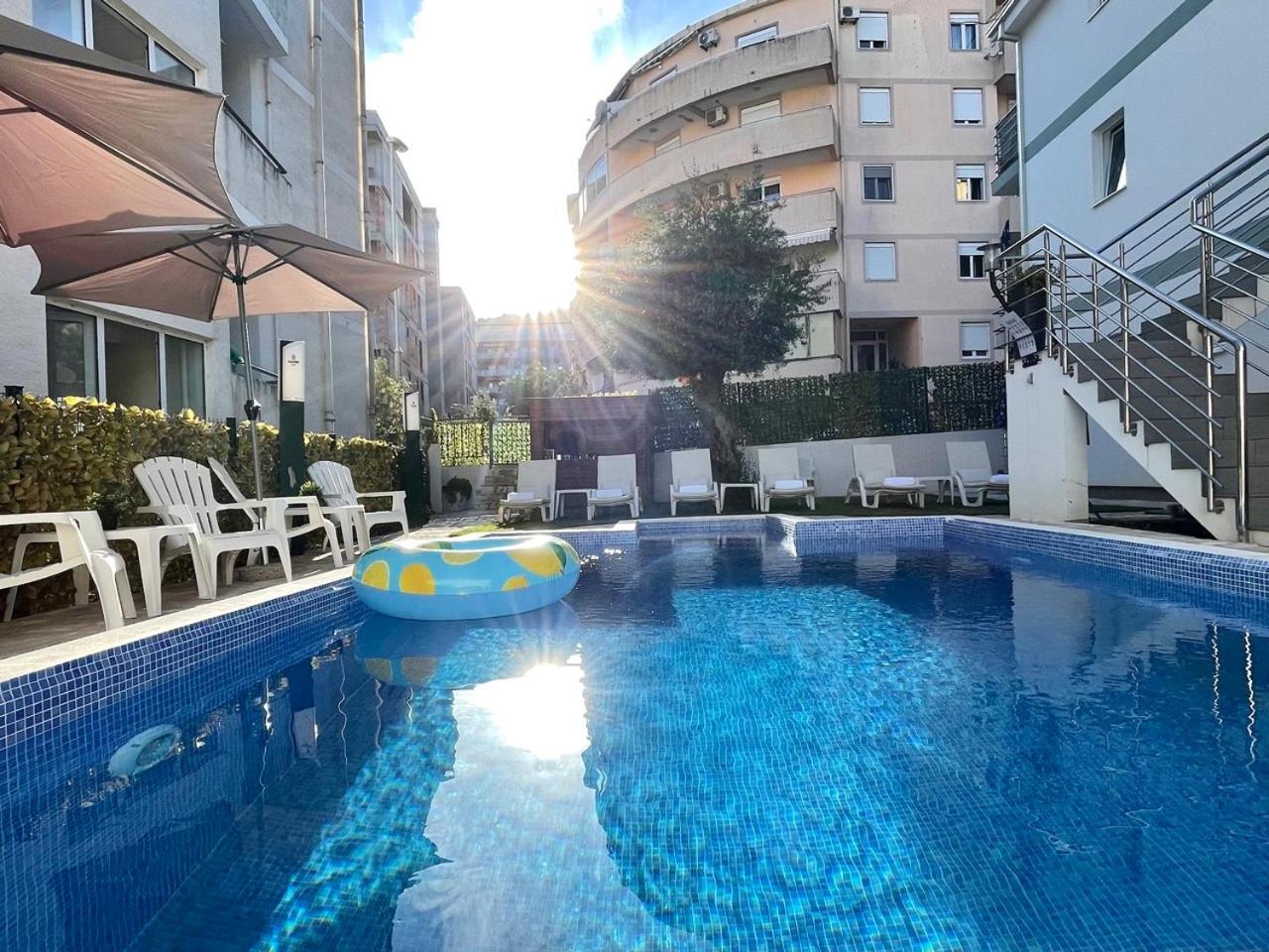 Apartments Monika Budva Bagian luar foto